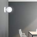 Applique A 1 Luce Hallador In Acciaio Bianco E Sfera In Vetro Opalino LA0132-EB-AP1-BI