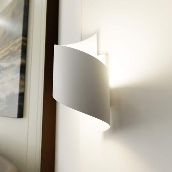 Applique Moderna 1 Luce Ubbe A Fascia In Acciaio Bianco LA0176-EB-AP1-BI