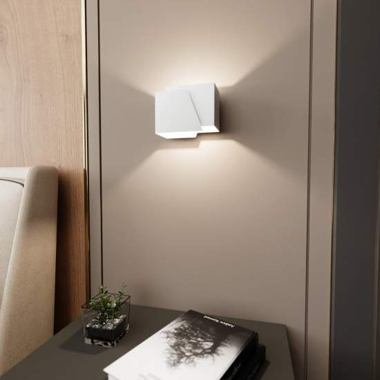 Applique Moderna 1 Luce Bjorn A Forma Geometrica In Acciaio Bianco LA0177-EB-AP1-BI