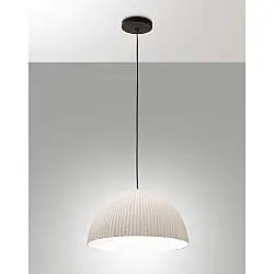 Sospensione Bianca Collezione Carola con un Faro Elegante di Fabas