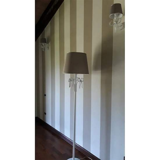 Piantana Classica Provenzale Shabby Con Paralume Tortora Serie Luce Lucy | | Luce Art Shop Piantana Classica Provenzale Shabby Con Paralume Tortora Serie Luce Lucy |