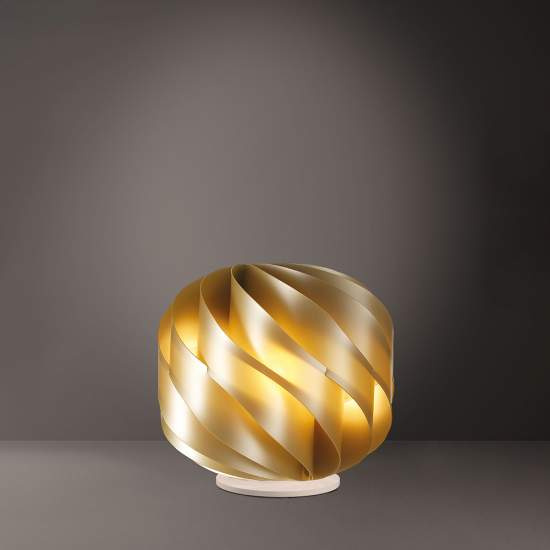 Lampada Da Tavolo Globe 1 Luce In Polilux Oro Con Base D25 Made In Italy | Abatjour - Lumi e Lumetti | Luce Art Shop Lampada Da Tavolo Globe 1 Luce In Polilux Oro Con Base D25 Made In Italy | Linea Zero