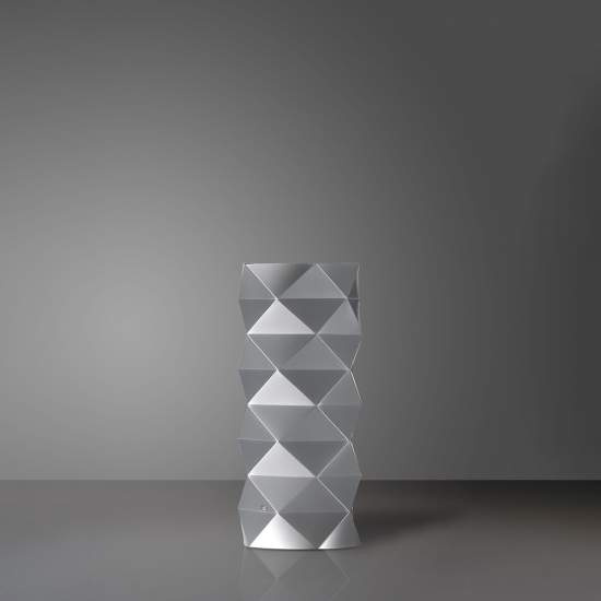 Lampada Da Tavolo Moderna 1 Luce Prisma In Polilux Silver H32 Made In Italy | Linea Zero