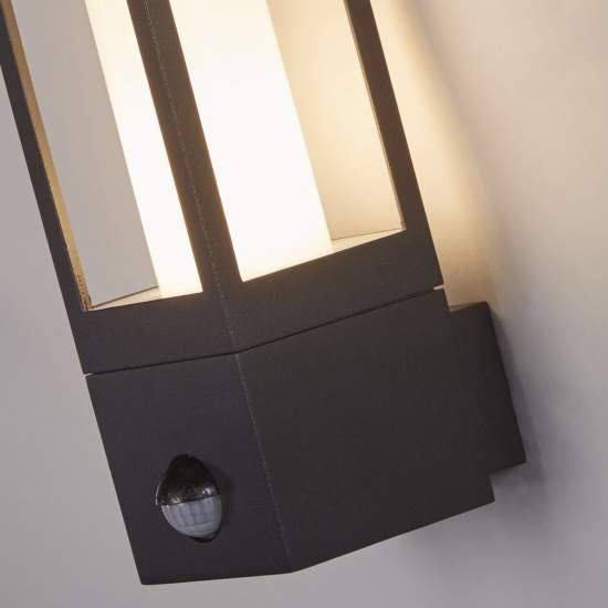 Applique Moderna Viale Alluminio Nero Policarbonato 1 Luce Gu10 91251-1BK-PIR